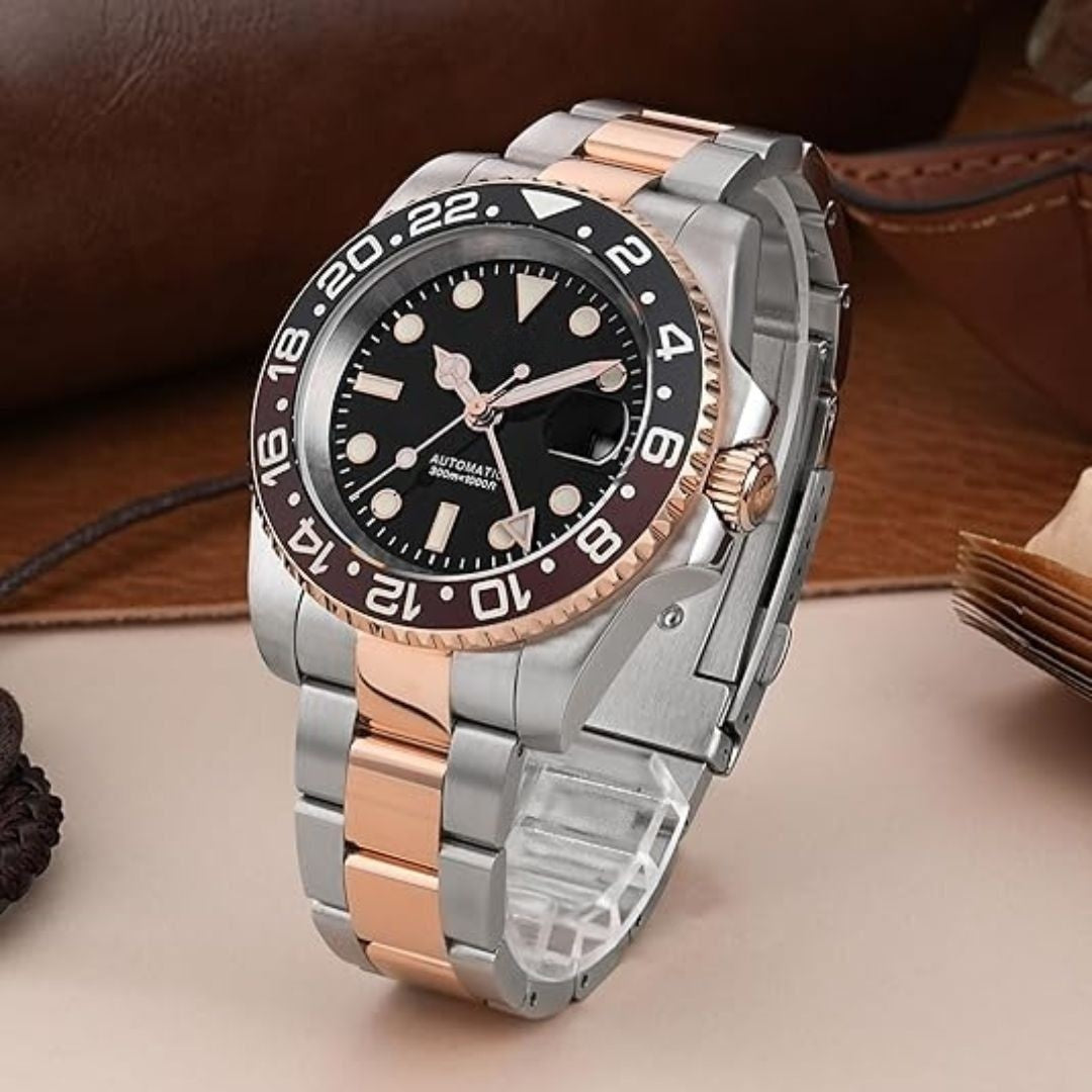 Oyster Bracelet Model | Root Beer